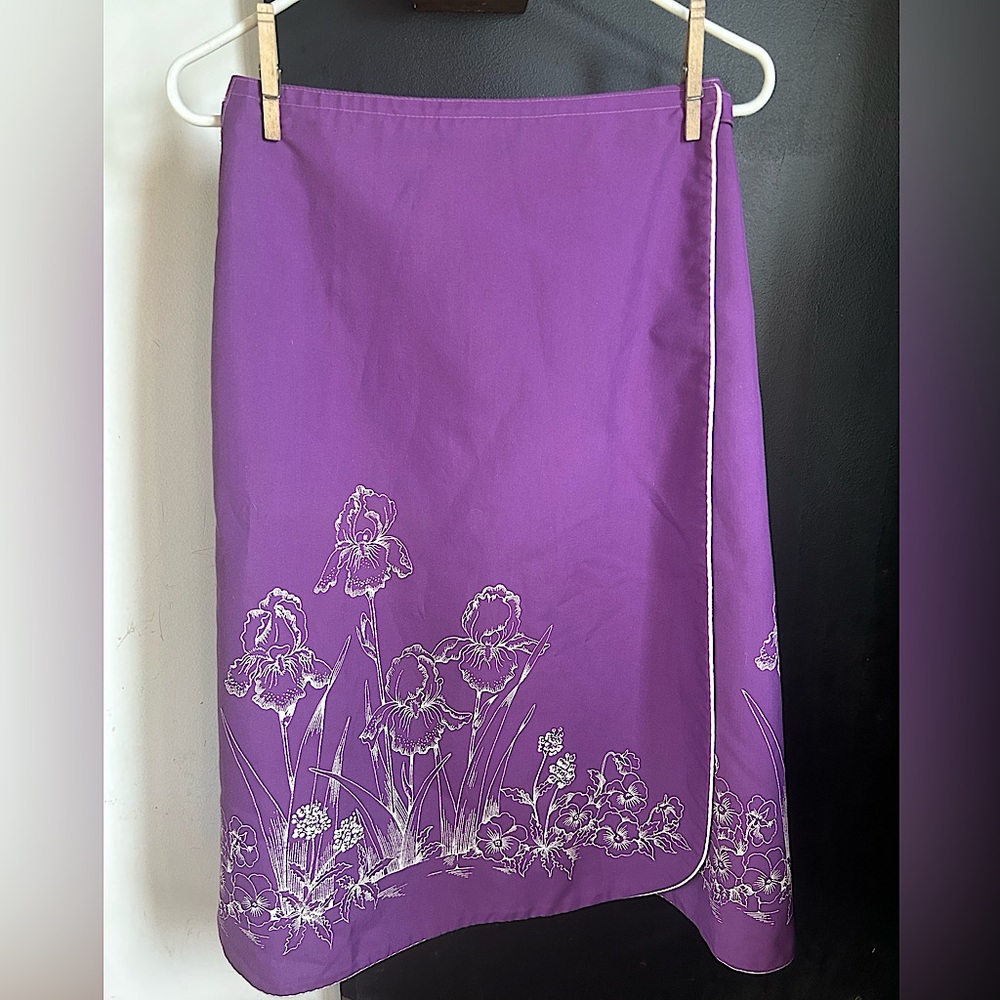 Vintage 70's/80's Boho Preppy Purple Floral Wrap Skirt Size M